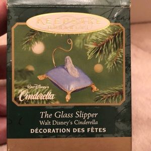 2001 miniature Hallmark Cinderella slipper on cushion Disney